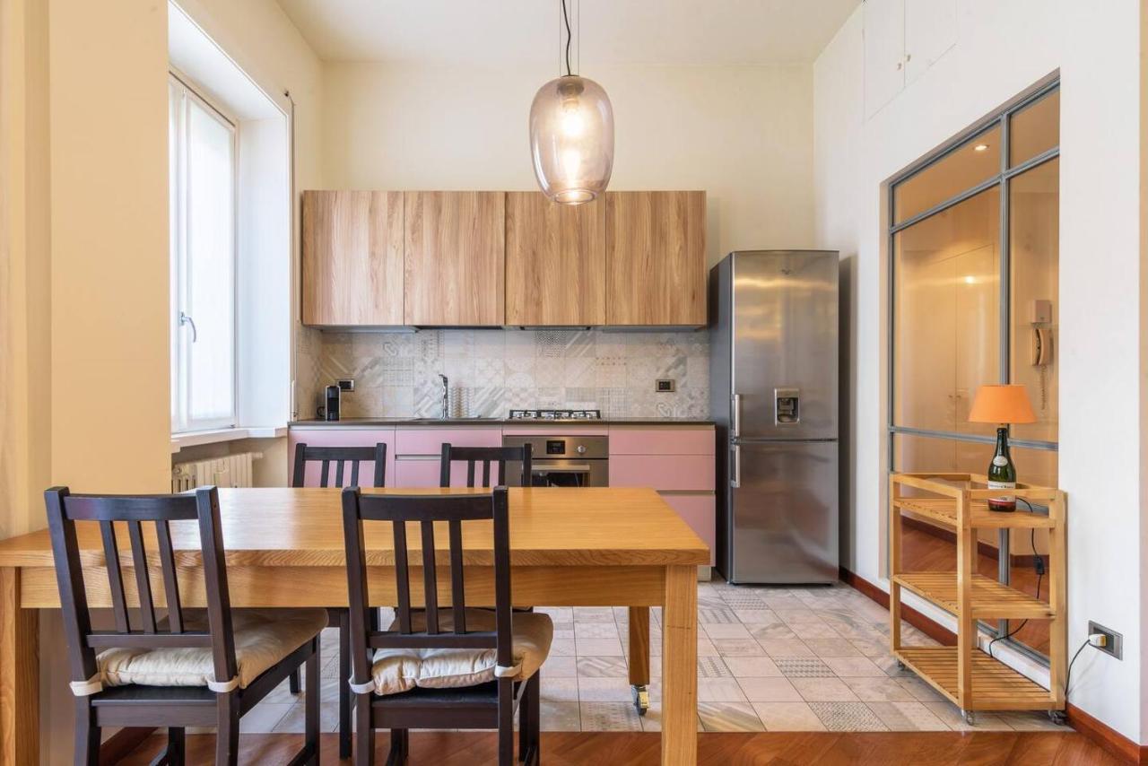 Colored And Spacious Flat Close To Navigli By Easylife Милан Экстерьер фото
