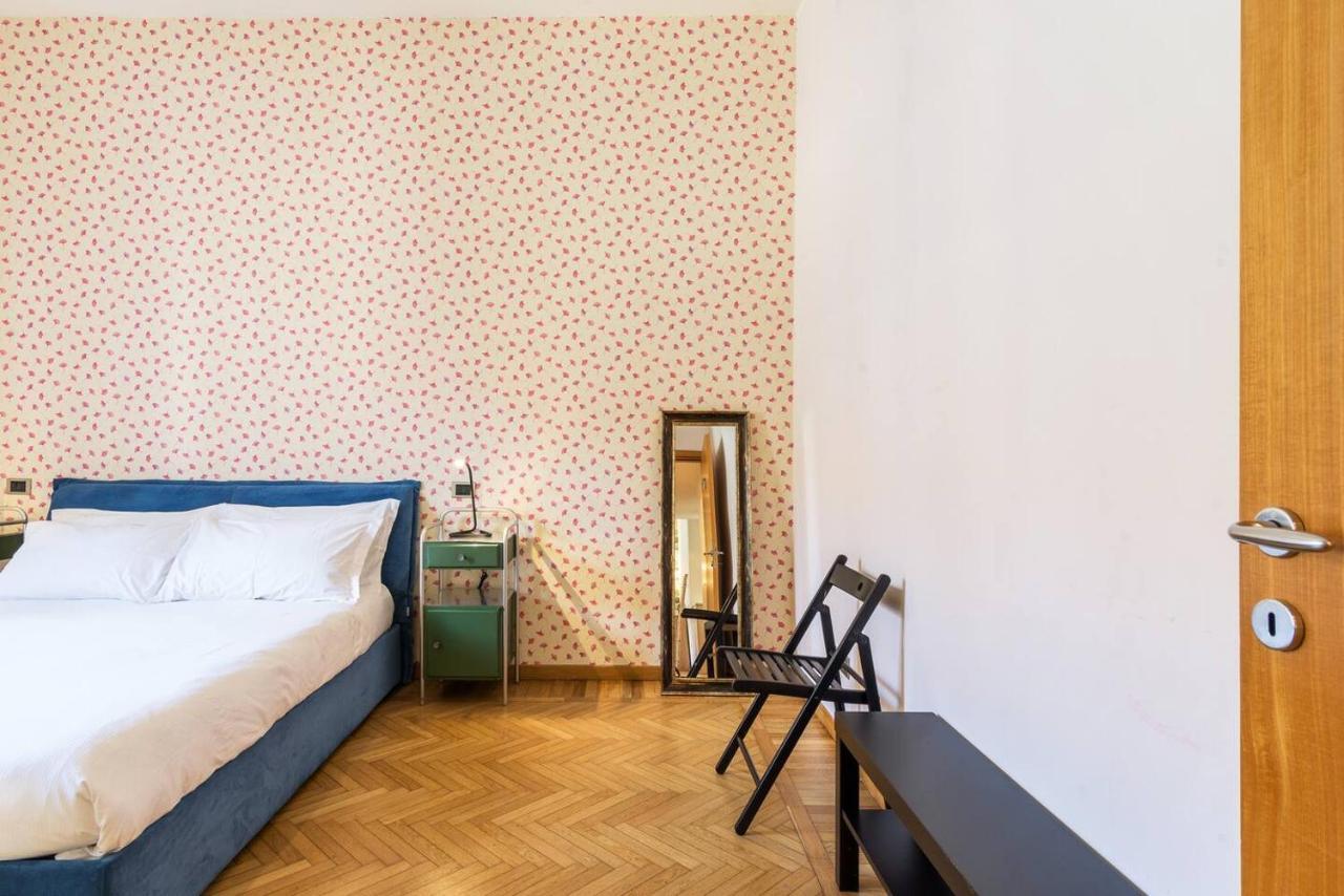 Colored And Spacious Flat Close To Navigli By Easylife Милан Экстерьер фото